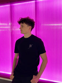 T-shirt noir Love Under Skin